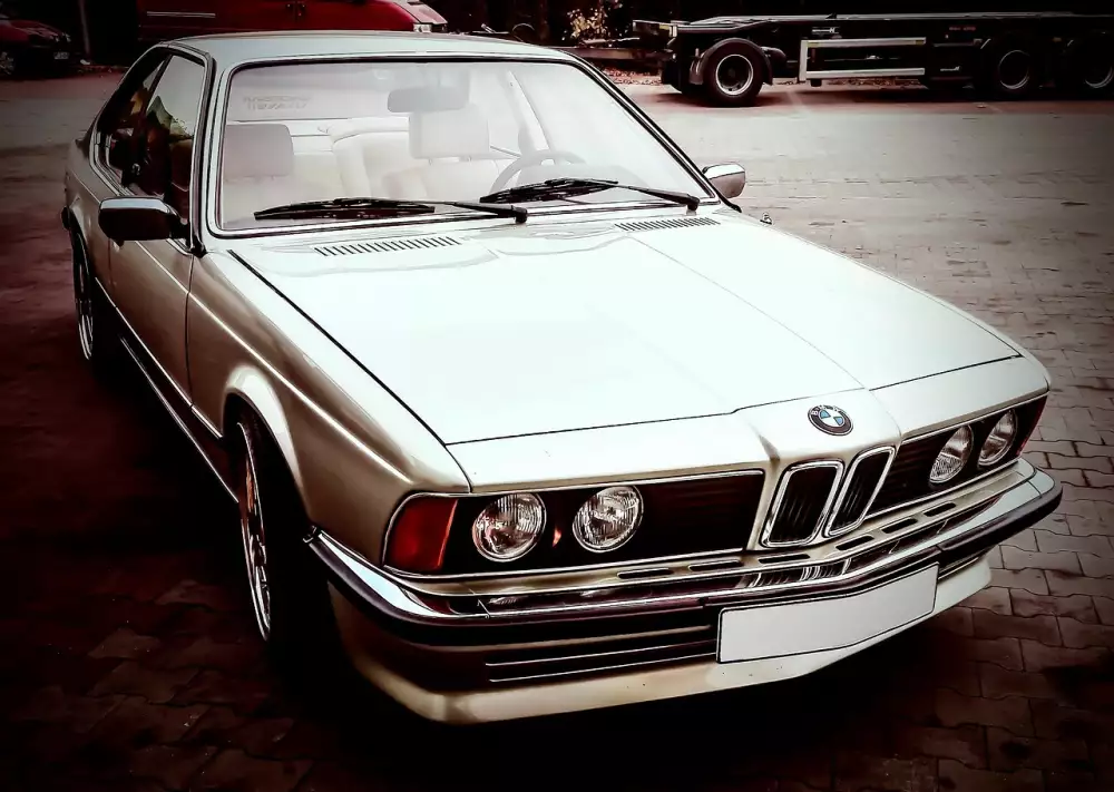 Bmw E24