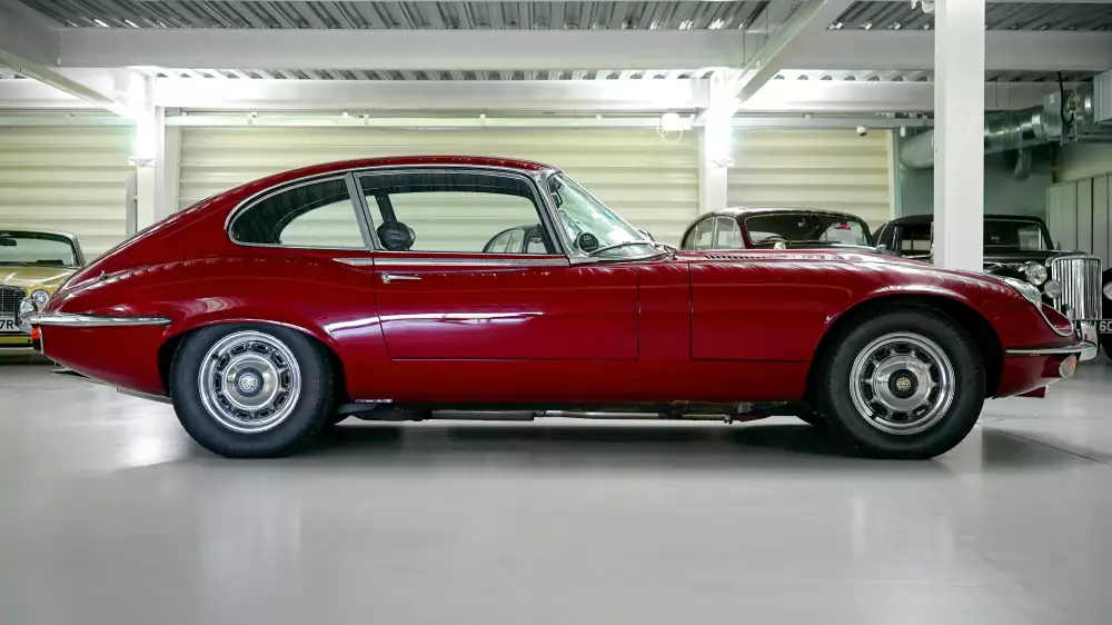 Jaguar E Type
